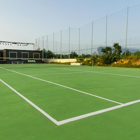 Grande Baia Resort & Spa San Teodoro  Exterior foto
