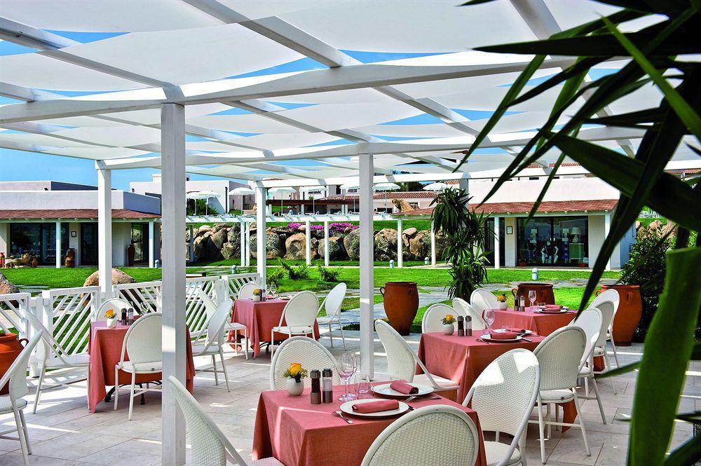 Grande Baia Resort & Spa San Teodoro  Restaurante foto