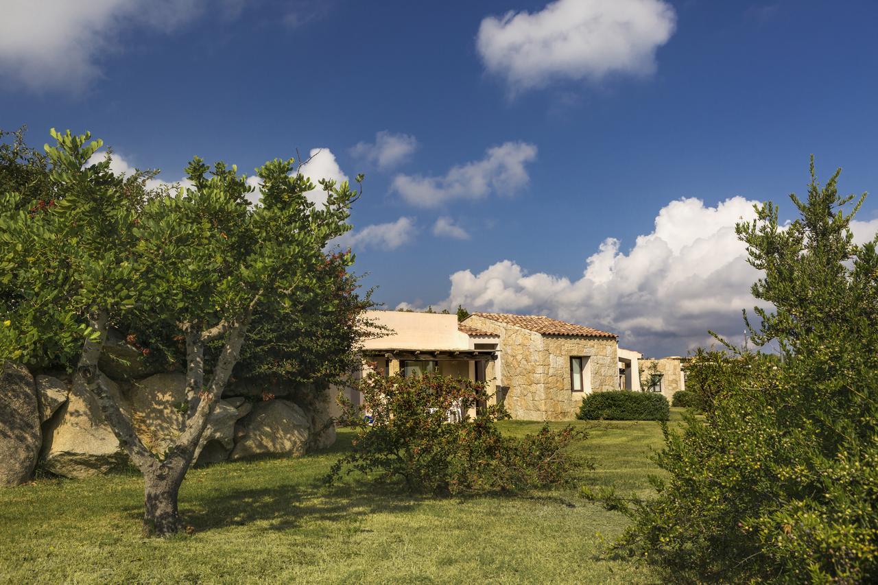 Grande Baia Resort & Spa San Teodoro  Exterior foto