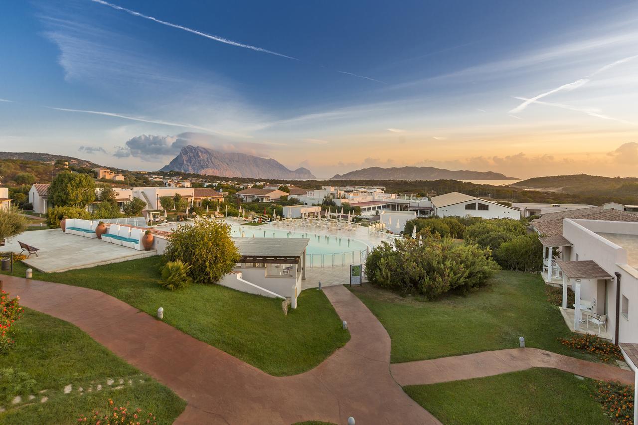 Grande Baia Resort & Spa San Teodoro  Exterior foto