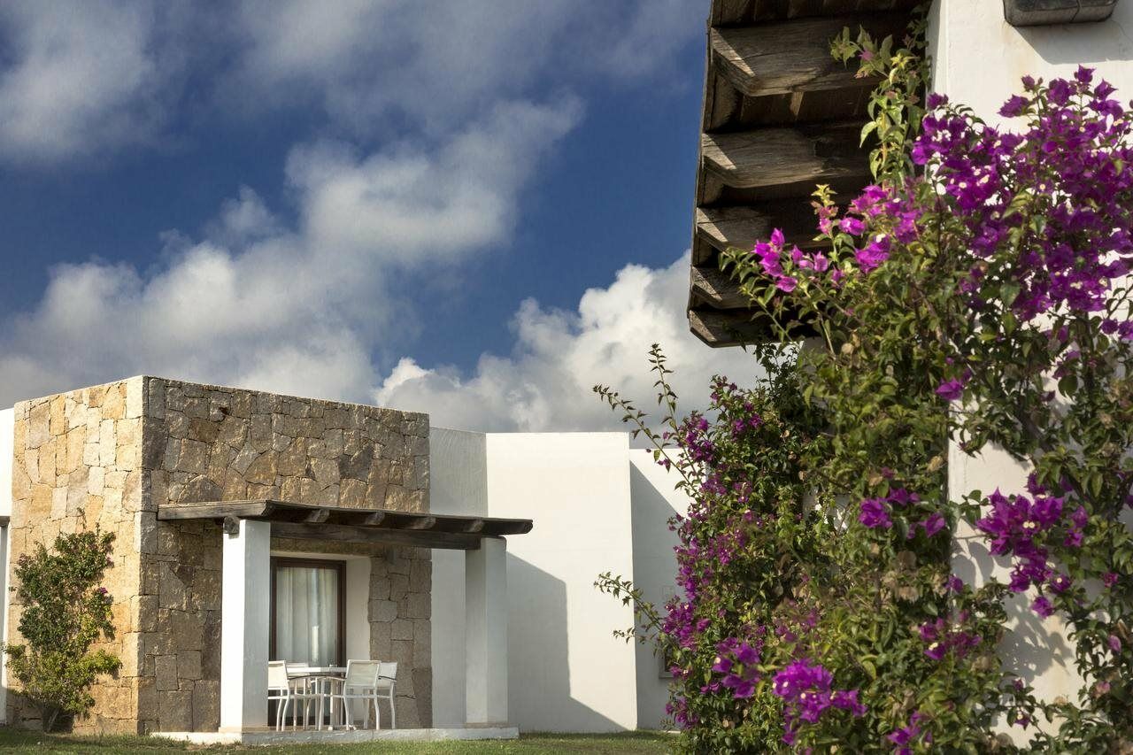 Grande Baia Resort & Spa San Teodoro  Exterior foto